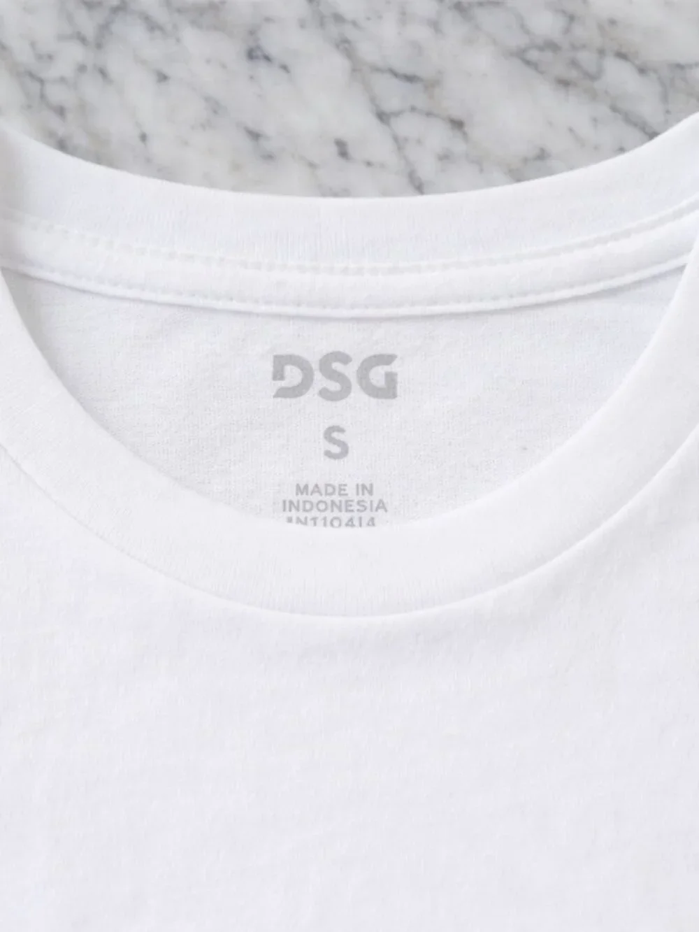 DSG Womens Small Cropped Top  Cinch Waist White Short Sleeve T-Shirt - Picture 2 of 7
